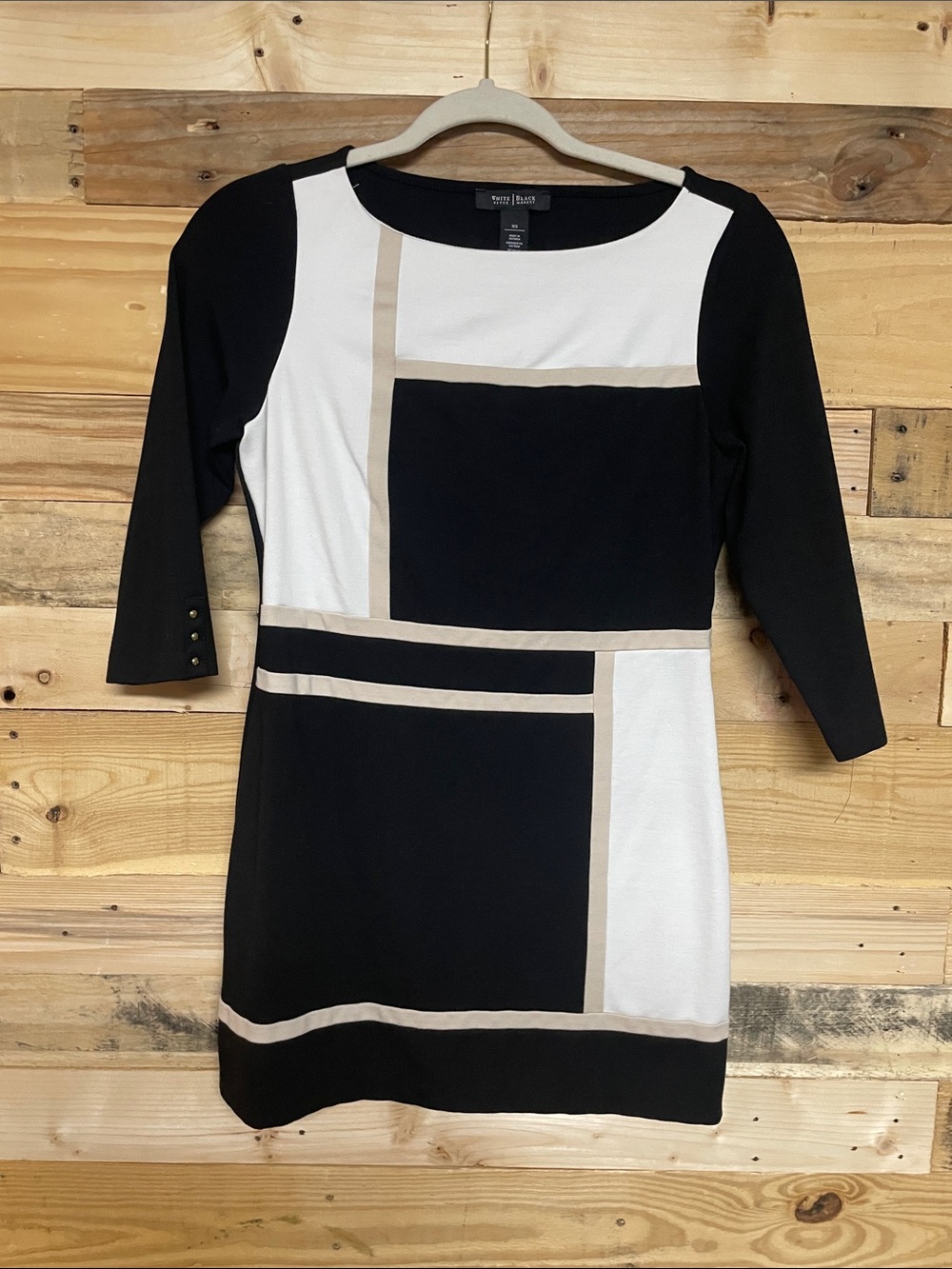White House Black Market size XS Black, White, and Cream 3/4 Sleeve Mini Dress